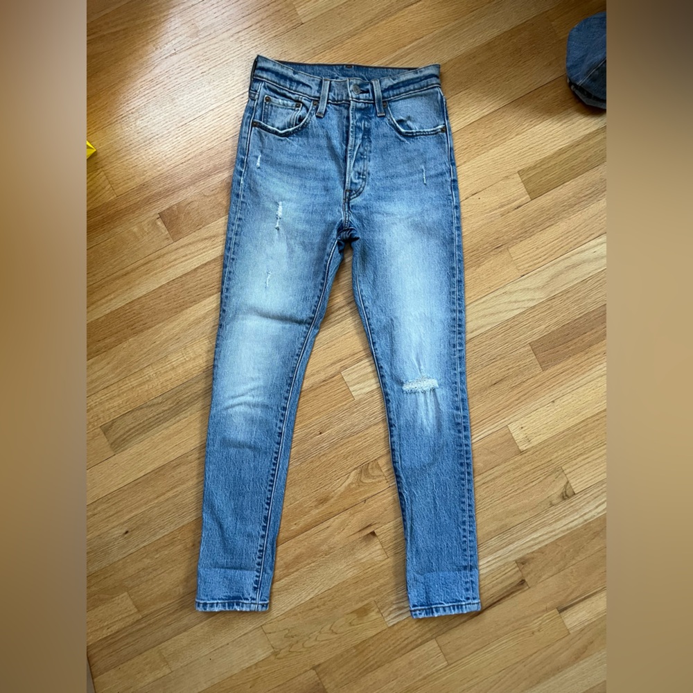 Levi’s 501 Skinny Jeans Size W25 L30 Distressed Light Wash Great Condition!